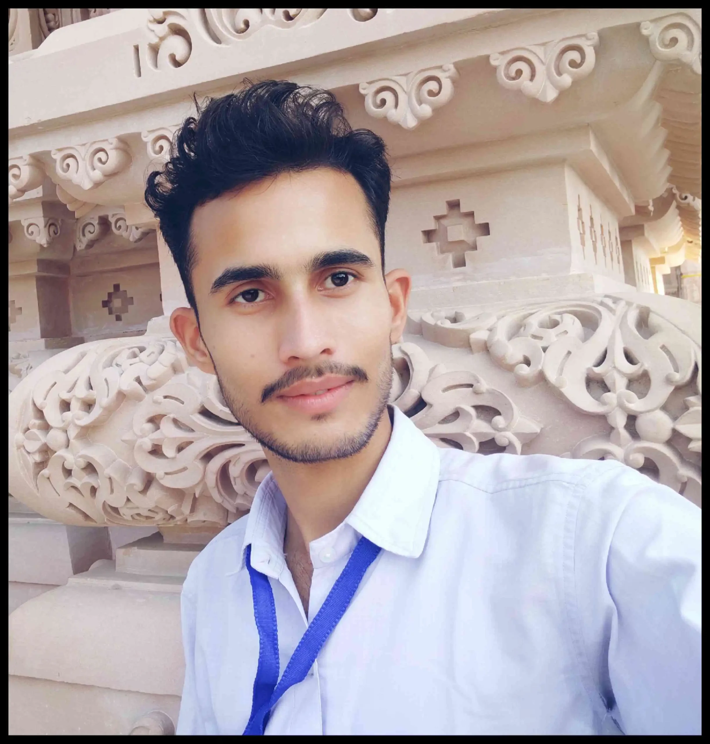 Nitin Tiwari - Founder GKGSNotes.com